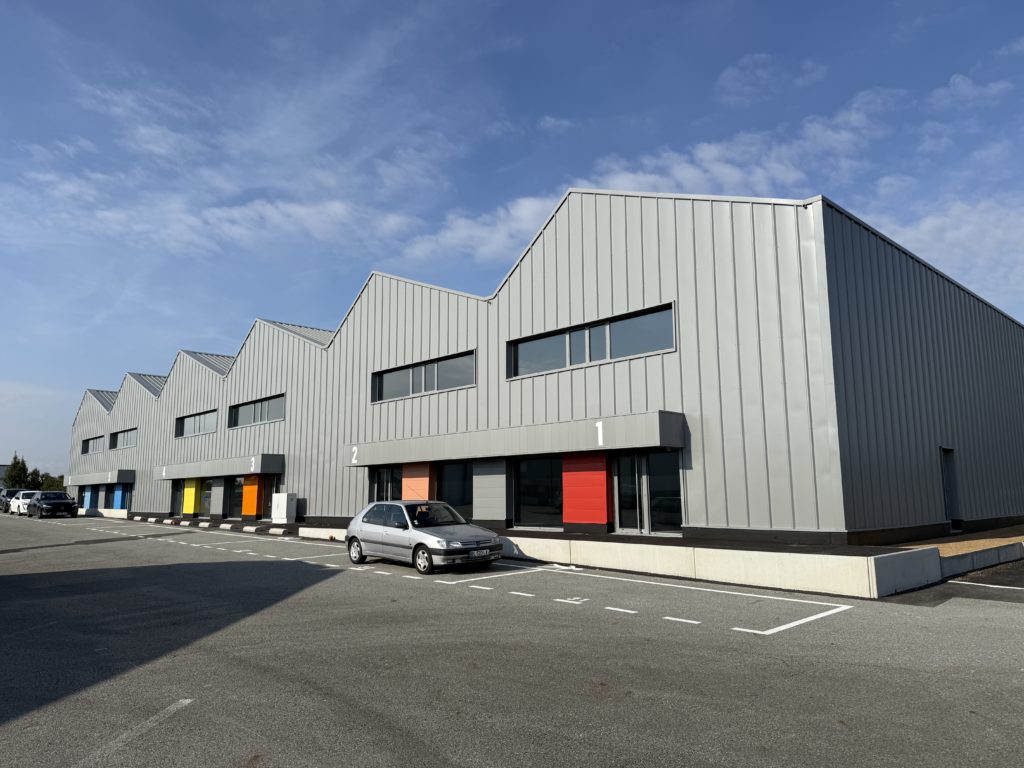 LOUÉ – GEORGES – 810 m² – GERZAT